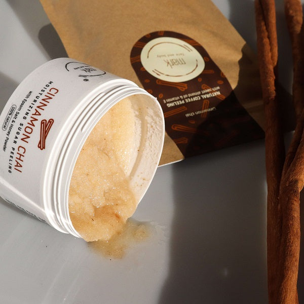 MARK sugar scrub Cinnamon Chai - s medovým práškem