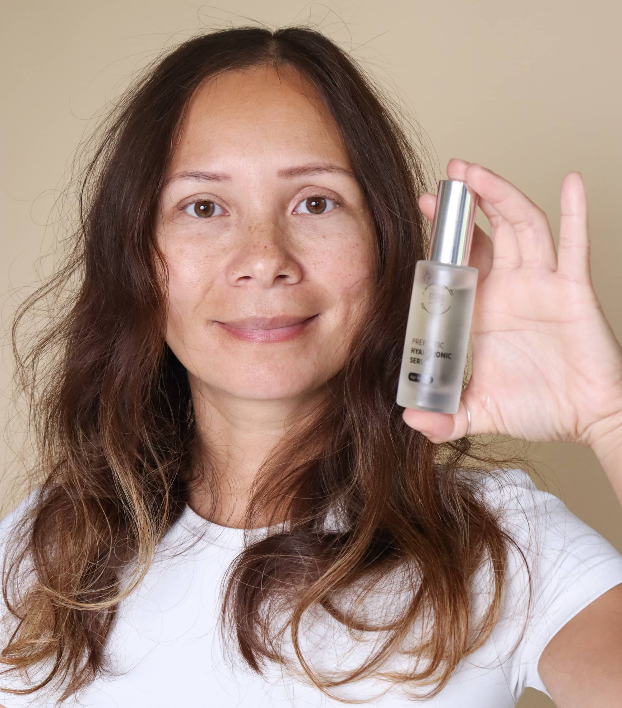 MARK prebiotic HYALURONIC SERUM Age Therapy